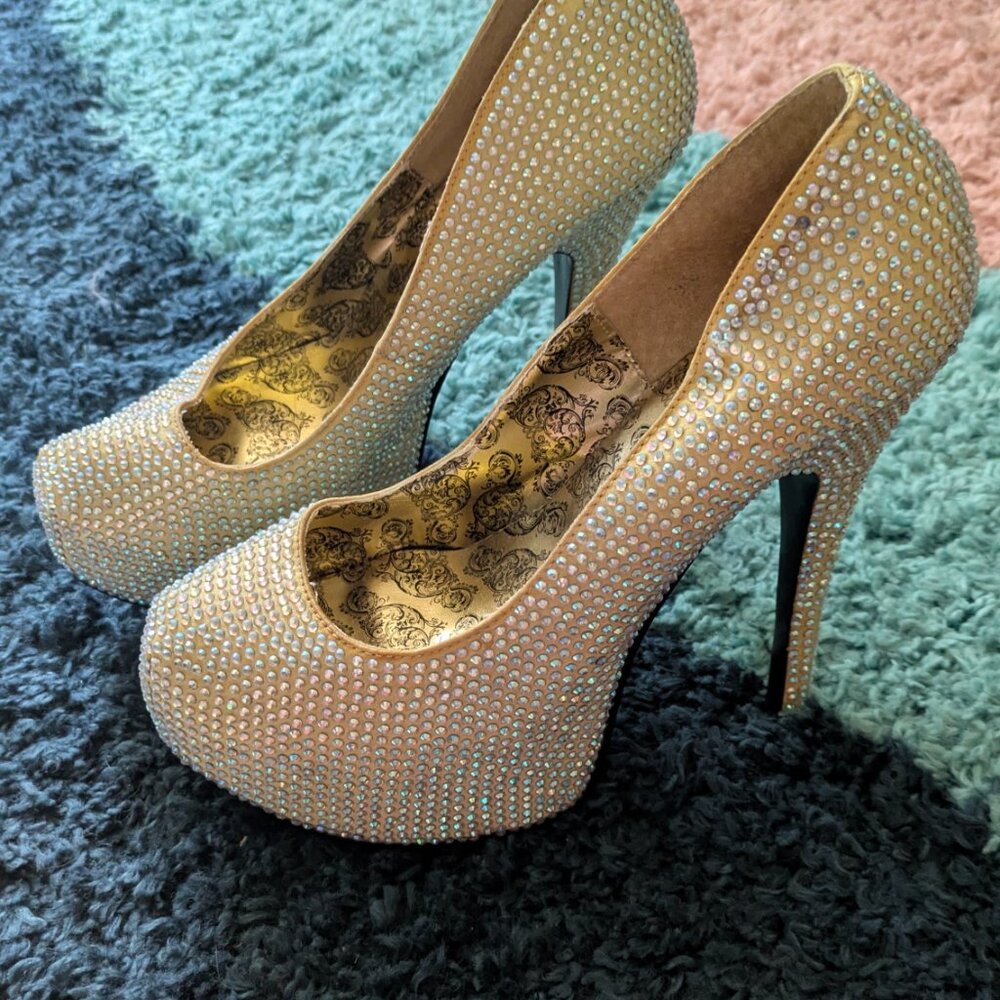 Stunning Gold Rhinestone Platform Heels Women size 8 - Picture 4 of 4